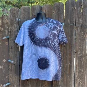 Unisex tie dye t-shirt handmade Yin Yang style